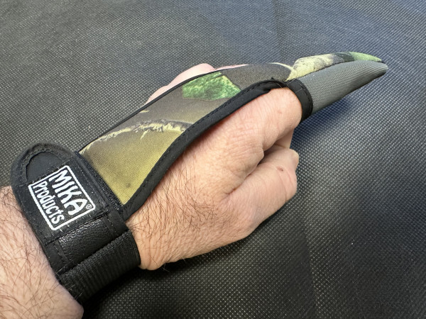 MIKA Wurfhandschuh/Finger Stall